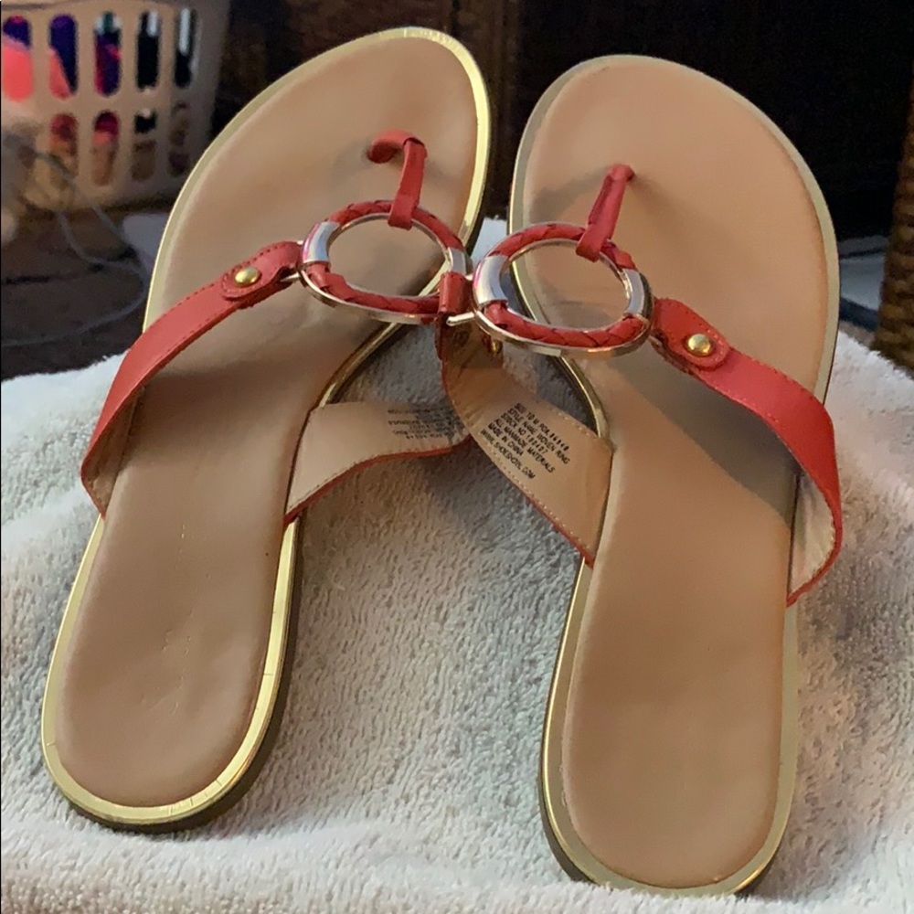 Woven ring sandals